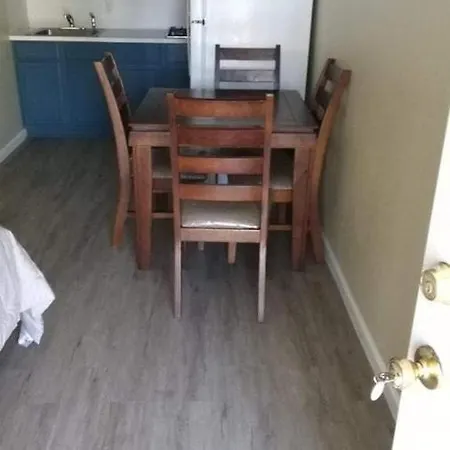 Dayana Apartments